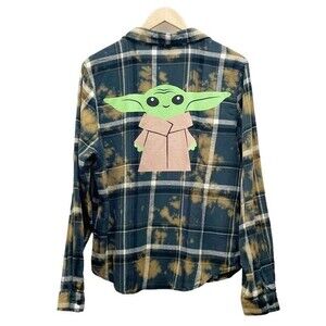 Star Wars Top The Mandalorian Grogu Baby Yoda Plaid Grunge Flannel Size Large